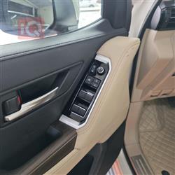 تۆیۆتا لاند کروزەر